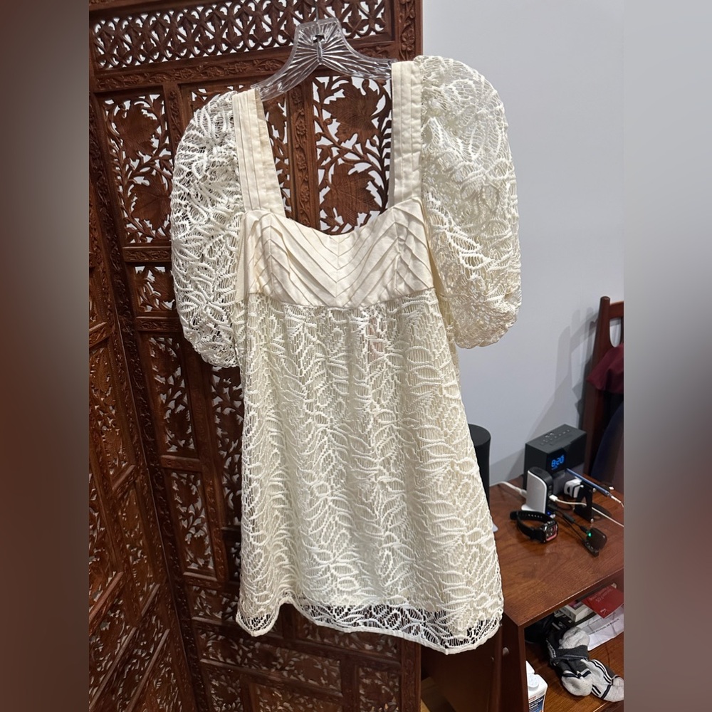 Ivory BCBG  babydoll dress. Cotton.